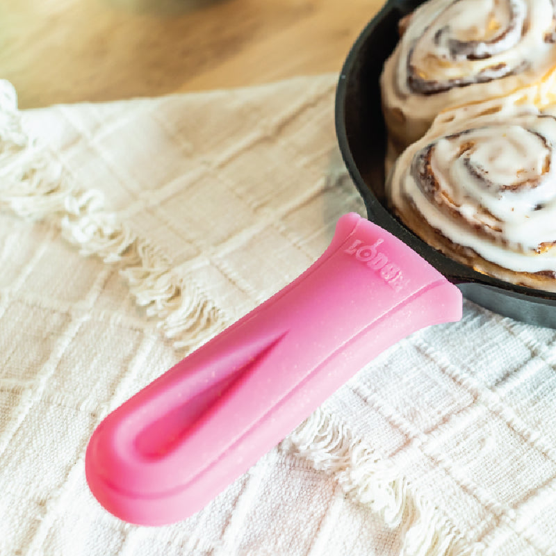 Lodge New Arrival Deluxe Silicone Hot Handle Holder - Image 13