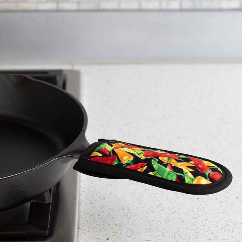 Lodge New Arrival Patterned Hot Handle Holders - Image 21