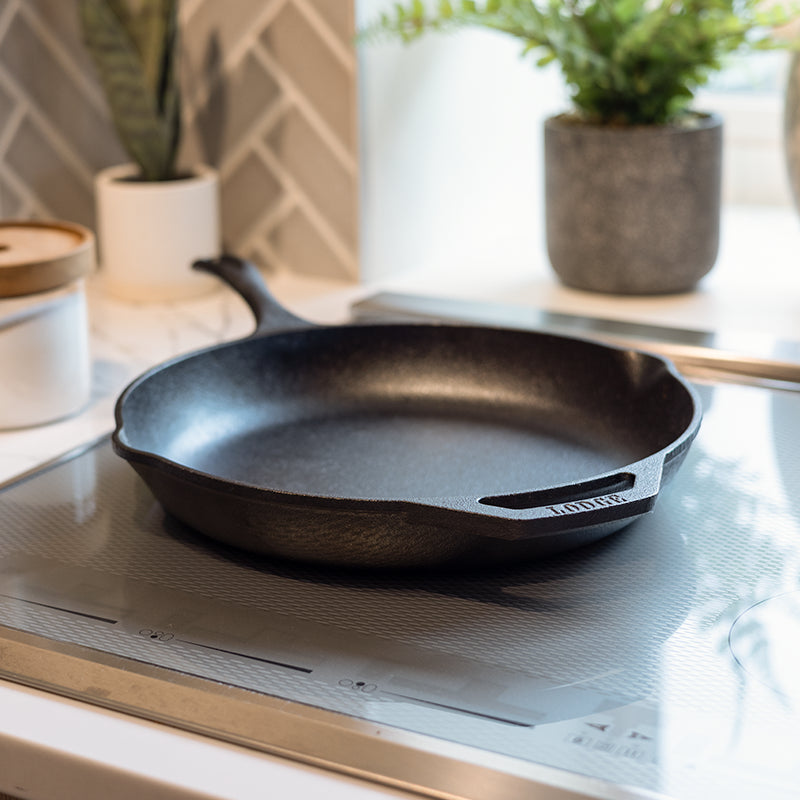 Lodge New Arrival Chef Collection Skillets - Image 48