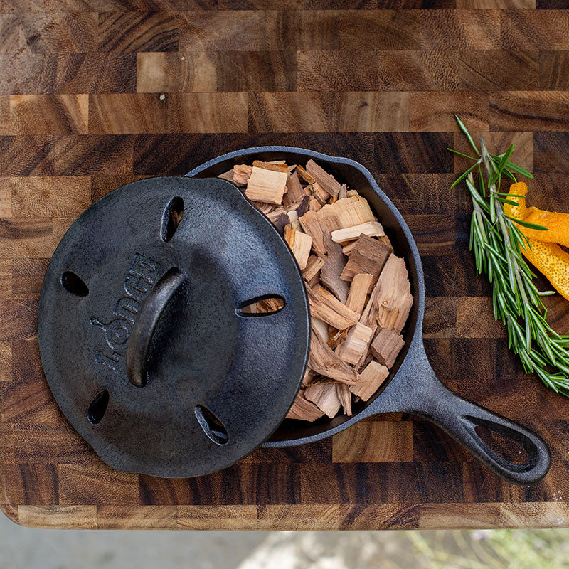Lodge New Arrival 6.5 Inch Seasoned Cast Iron Smoker Skillet - Image 3