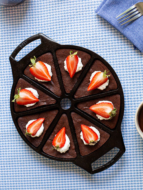 Lodge New Arrival Seasoned Cast Iron Wedge Pan - Image 4