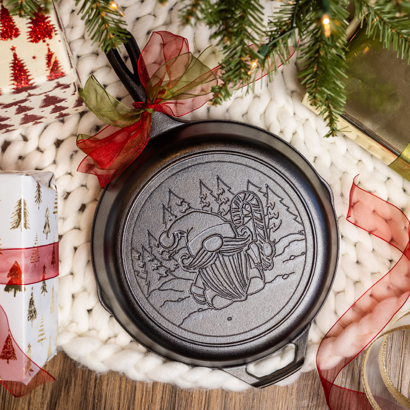 Lodge New Arrival Lodge New Arrival 10.25 Inch Seasoned Cast Iron Holiday Gnome Skillet