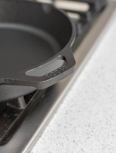 Lodge New Arrival Cast Iron Dual-Handle Pan - Image 18