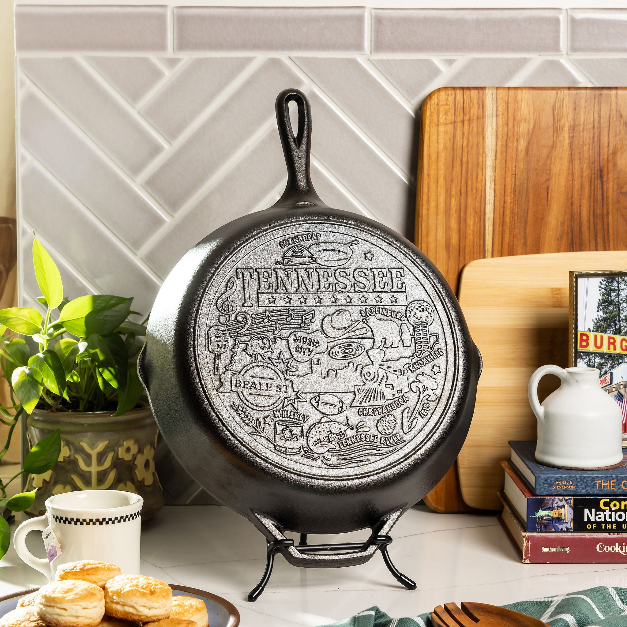 Lodge New Arrival American Road Trip: 12 Inch Seasoned Cast Iron Skillet, Tennessee - Image 2